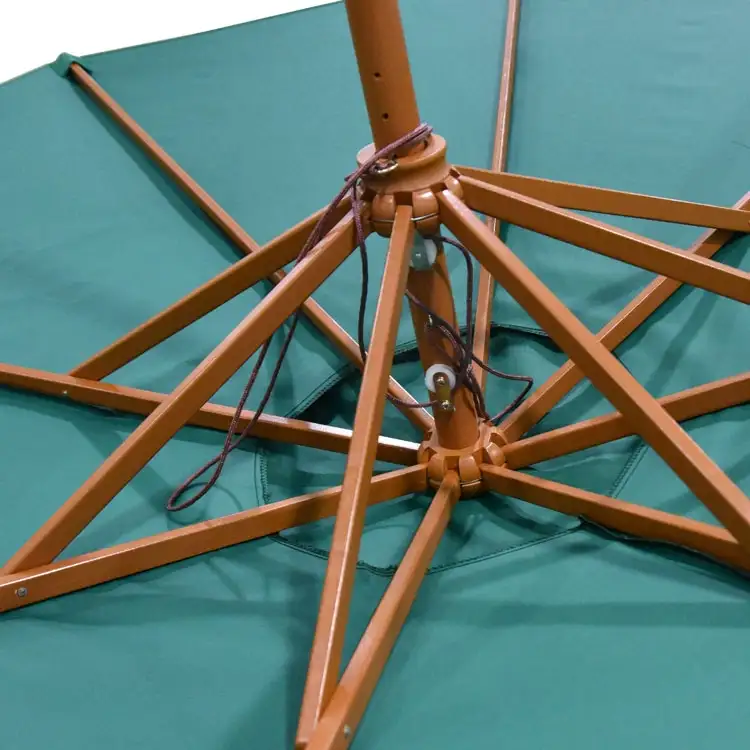 Stor haveparaply i træ